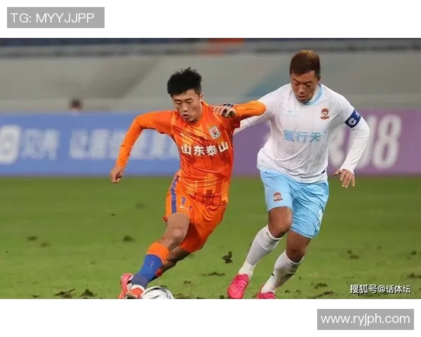 克乙席比尼克与迪列高禾杰卡的精彩对决引发球迷热议与期待